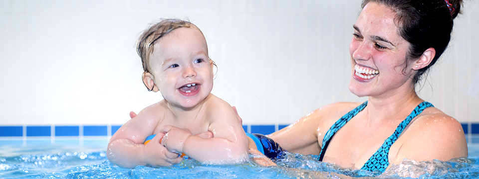water babies mum and toddler in lessons